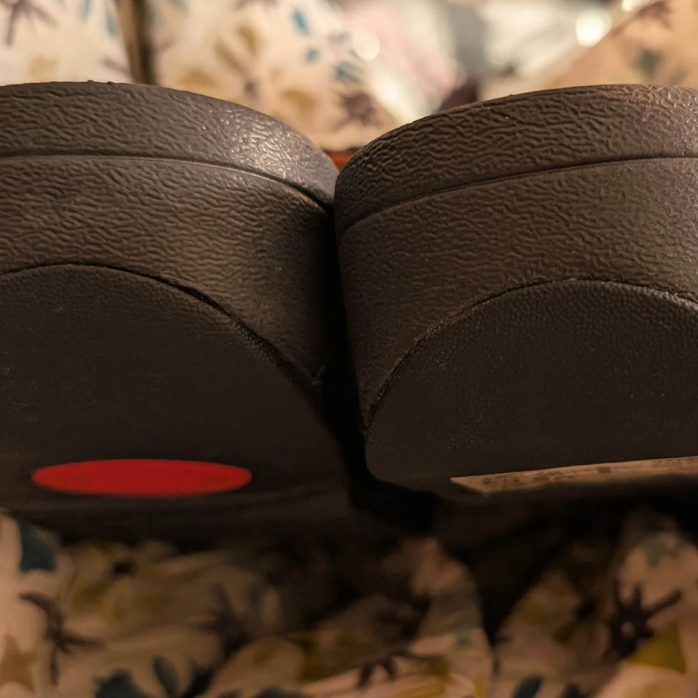 Fitflop Lulu Art Denim Thong Sandals (New) - Picture 7 of 8